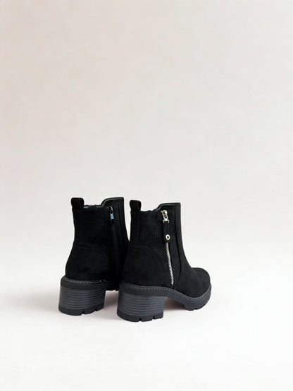 Ankle Boots in Schwarz